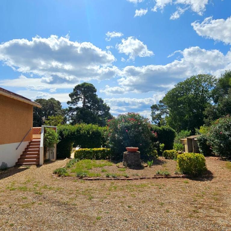 Grande Maison avec piscine, parking et wifi - Villa - 47