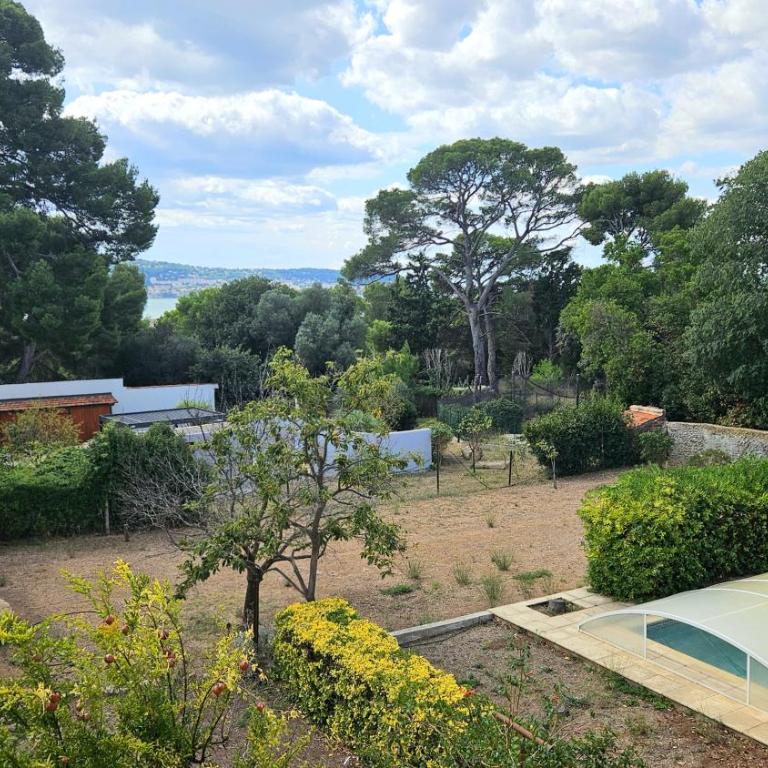 Grande Maison avec piscine, parking et wifi - Villa - 52