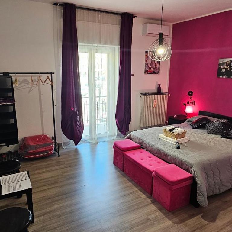 Testa o Croce Casa Vacanze - Camera Matrimoniale con Bagno Privato Esterno - 8