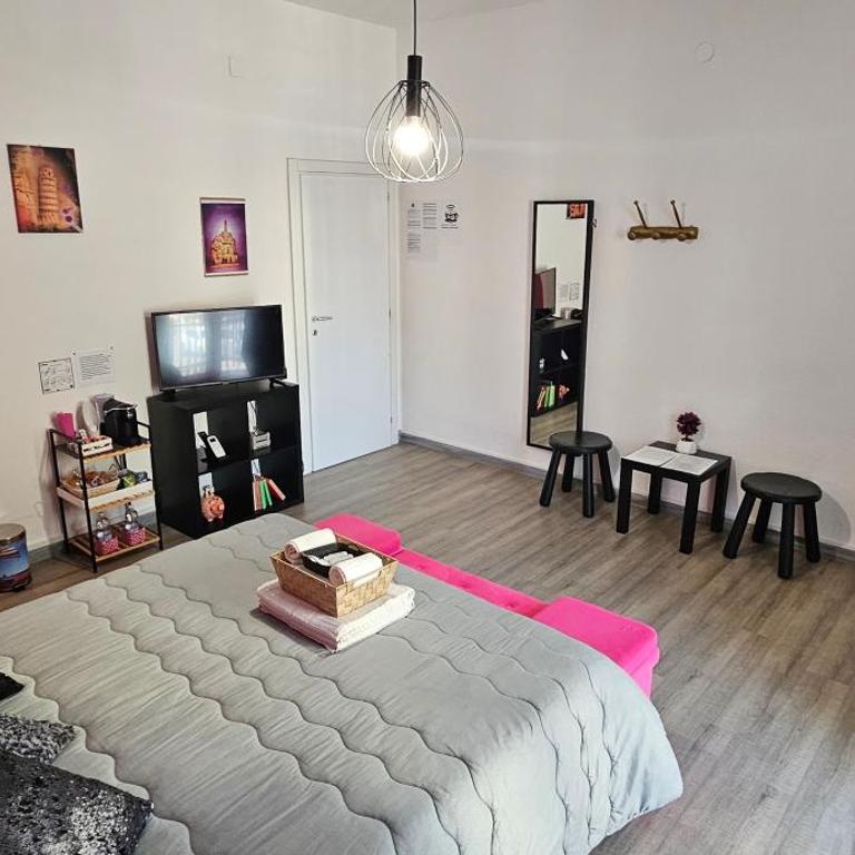 Testa o Croce Casa Vacanze - Camera Matrimoniale con Bagno Privato Esterno - 6