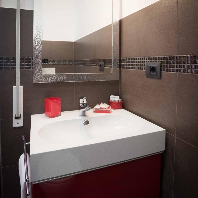 Audrey Rooms - Deluxe Double Room - 11