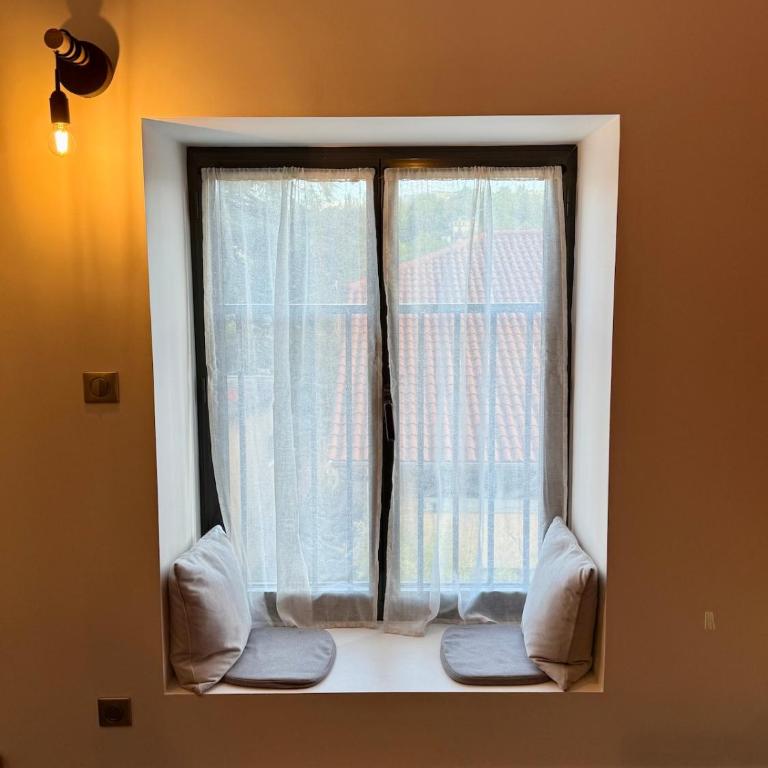 Duplex cosy proche Île Barbe & quais de Saône - Apartment mit 1 Schlafzimmer - 4