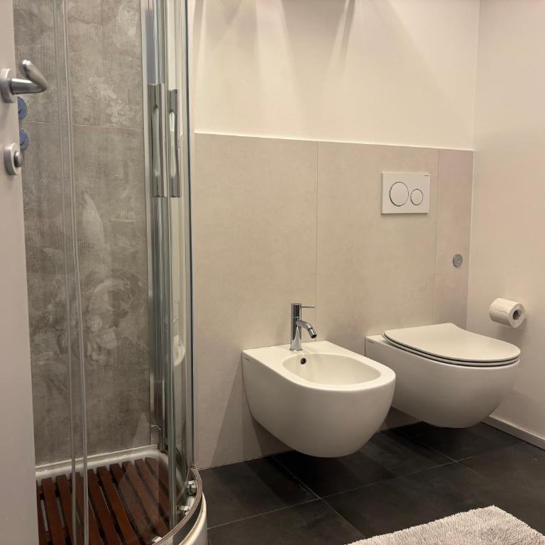 Enjoy Garden - Flavio Baracchini 9 - Rooms - Double Room with Balcony - 5