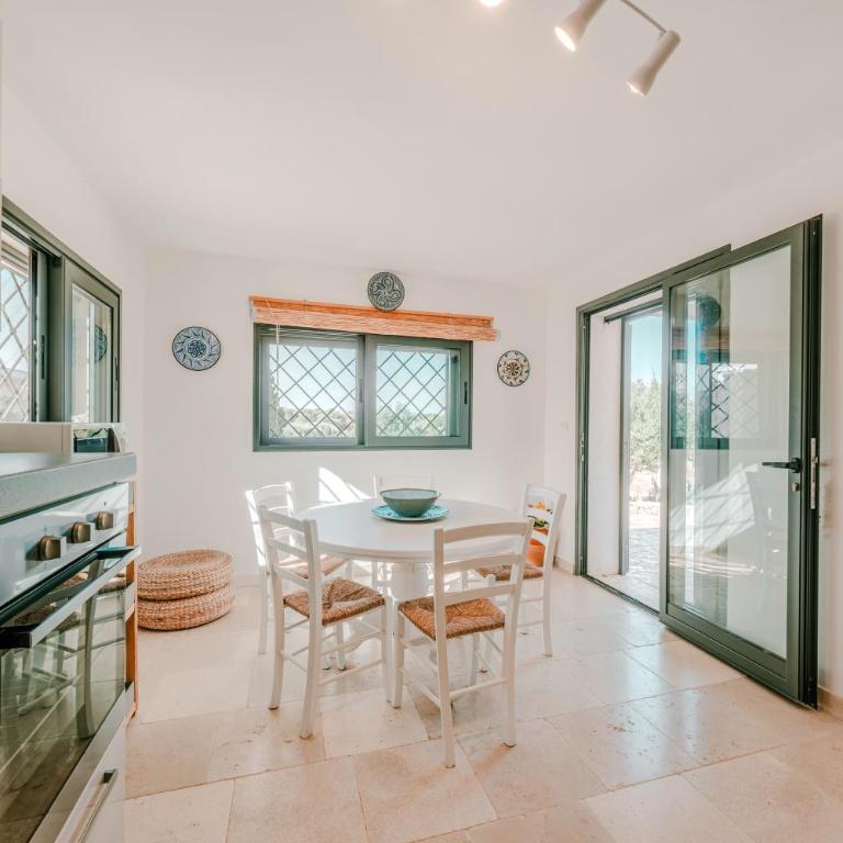 HelloAPULIA - Trulli di Leo - Private Pool, Sea View and Pet-Friendly Garden - Villa con Piscina Privata - 29