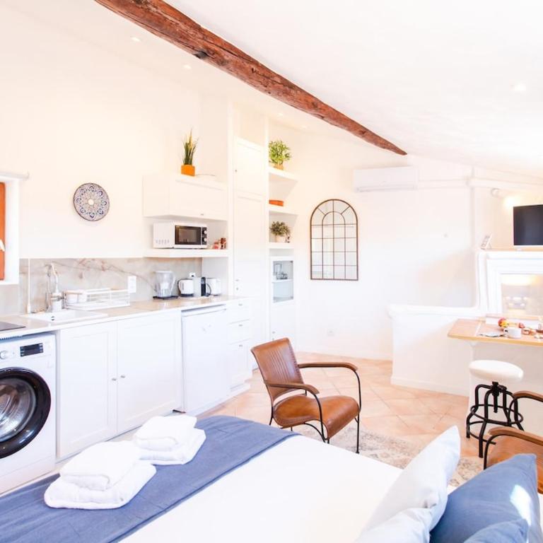 #5 Staywizus - Eagle Nest 5mins walk of the Sea AC Wifi Old town - Appartement 1 Chambre - 23
