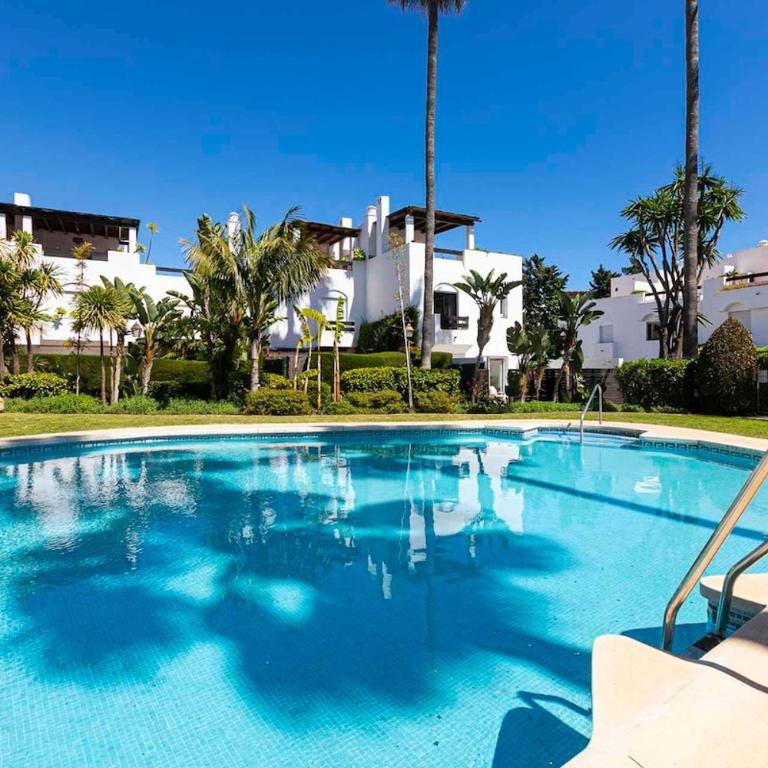 MARBELLA HOME RENTALS - Beachside, 3BR Townhouse - Casa de 3 dormitorios - 8