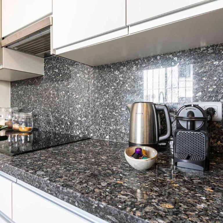 MARBELLA HOME RENTALS - Beachside, 3BR Townhouse - Casa de 3 dormitorios - 25