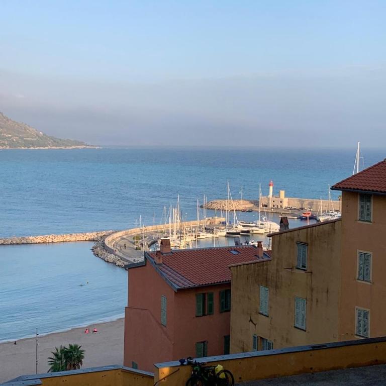 Appartement Menton - Vieille ville - Apartamento de 1 dormitorio - 4
