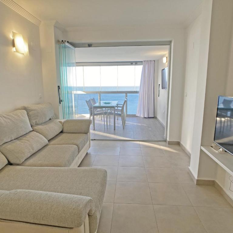 Spanish Connection - Frontal al Mediterraneo - Apartamento de 2 dormitorios con vistas - 2