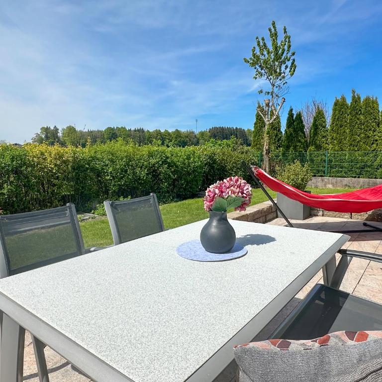 "SONNTAGSGLÜCK" - Premium Apartments Seekirchen, ruhiges Feriendomizil im Grünen, gemeinsamer Poolarea - Haus mit 5 Schlafzimmern - 55