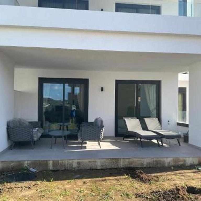 6 Guests - 3 Bedrooms - Private Garden - Pool - Apartamento - 9