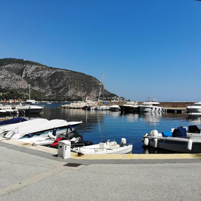 Seaside Serenity, Portside Apartment - Appartement 3 Chambres avec Vue sur le Port - 3