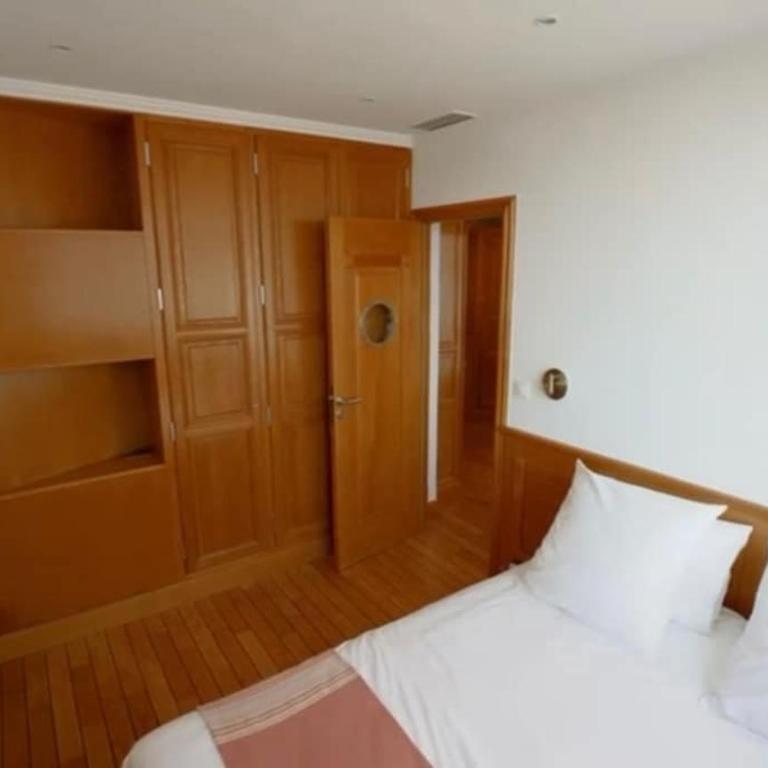 Seaside Serenity, Portside Apartment - Appartement 3 Chambres avec Vue sur le Port - 10