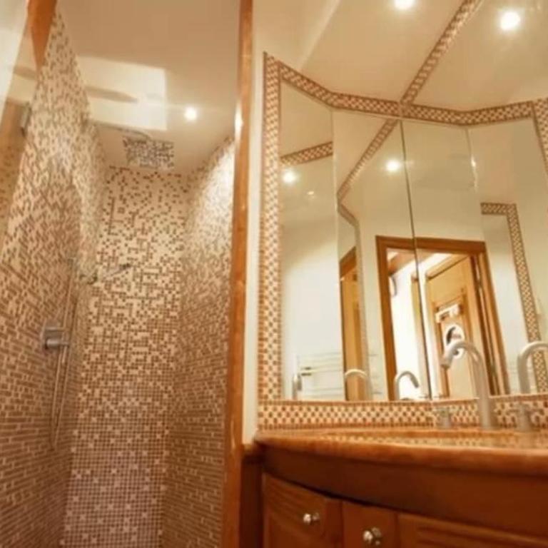 Seaside Serenity, Portside Apartment - Appartement 3 Chambres avec Vue sur le Port - 16