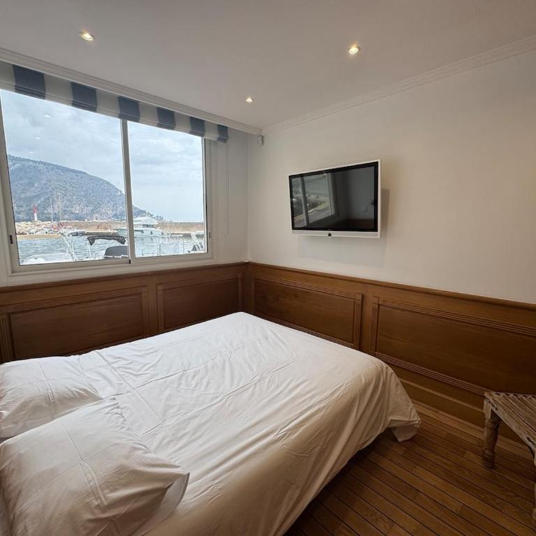 Seaside Serenity, Portside Apartment - Appartement 3 Chambres avec Vue sur le Port - 24