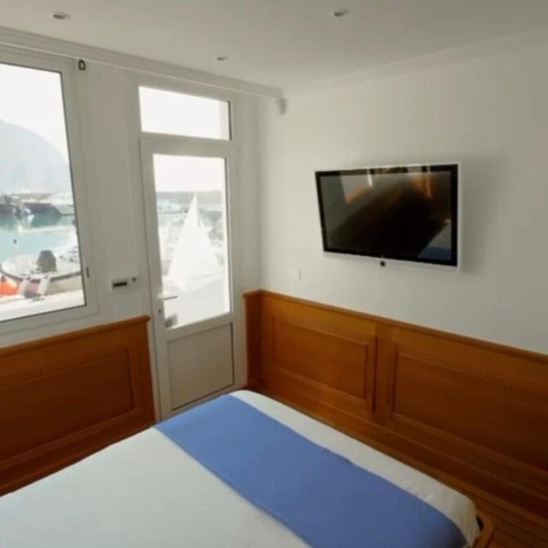 Seaside Serenity, Portside Apartment - Appartement 3 Chambres avec Vue sur le Port - 31