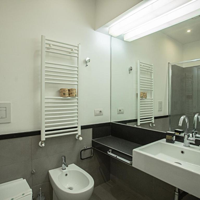OperaDreams2 - Camera Matrimoniale con Bagno Privato - 5