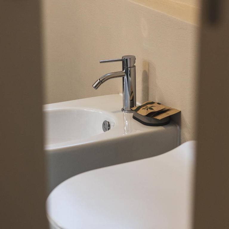 Nausicaa Guesthouse - Camera Matrimoniale con Bagno Privato - 22