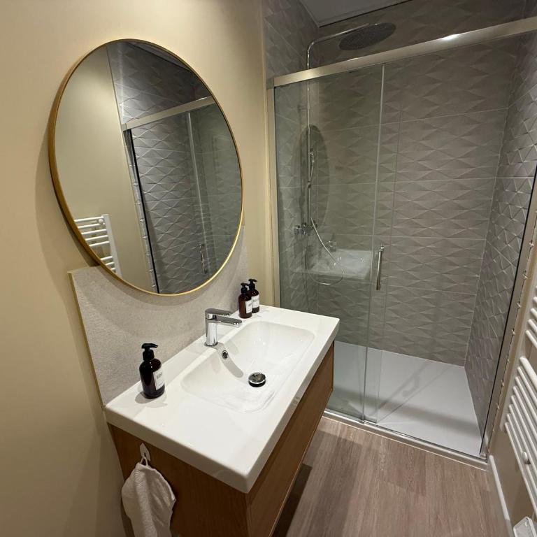 Suite du Spa 1 - Parking Privé Gratuit - Appartement 1 Chambre - 5
