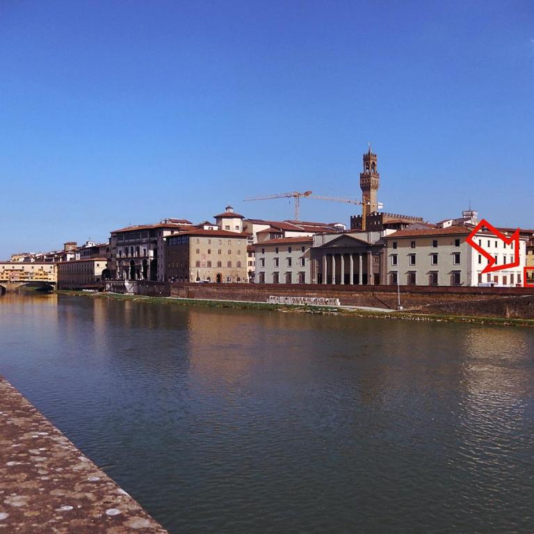 3 Master Bedrooms With Balcony on the River with Views - Appartamento con 3 Camere da Letto - 7