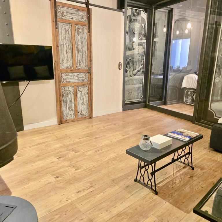 APARTAMENTO de LUJO CINE CENTRO MURCIA - Two-Bedroom Apartment with City View - 4