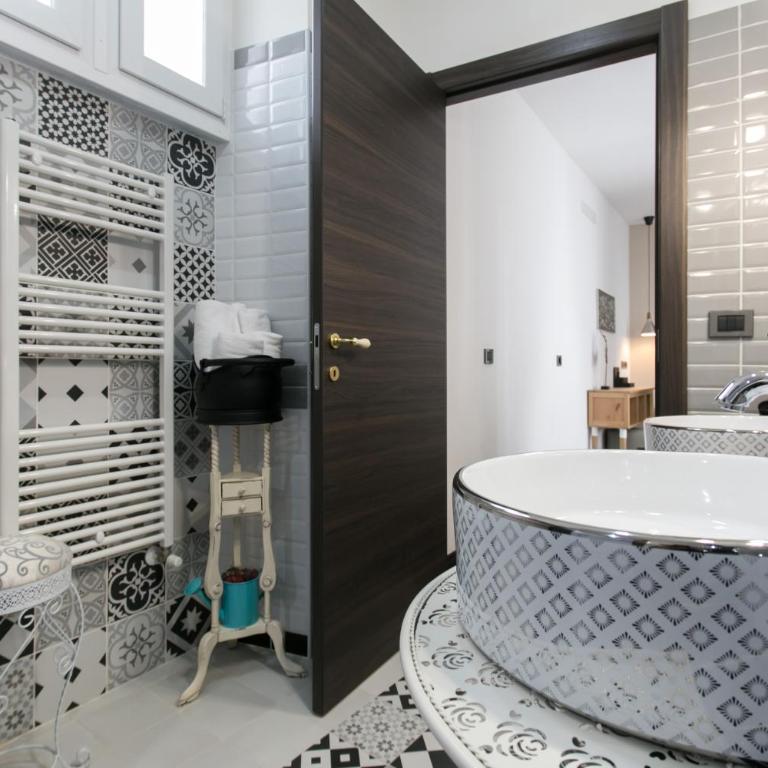 Aparthotel Dei Mercanti - Apartment Black & White - 9