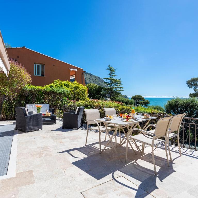 VILLA LA PETITE RESERVE VI4416 By Riviera Holiday - Villa - 34