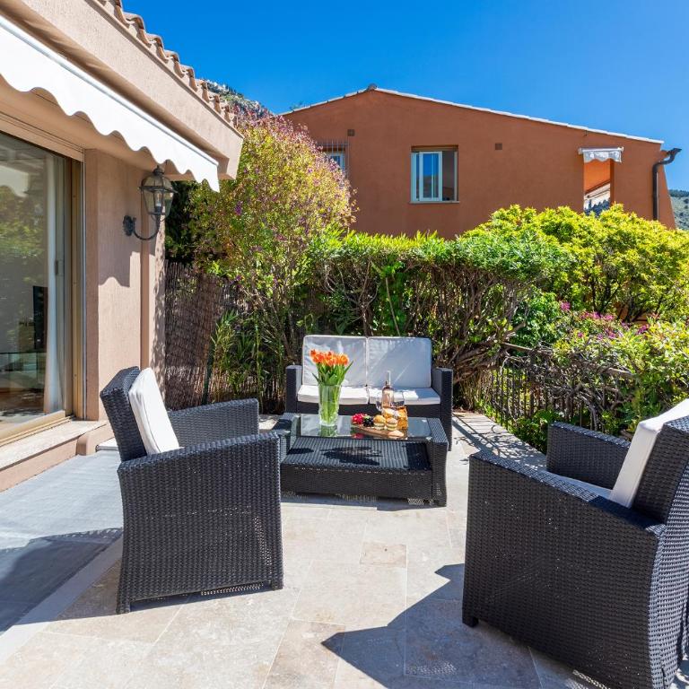 VILLA LA PETITE RESERVE VI4416 By Riviera Holiday - Villa - 39