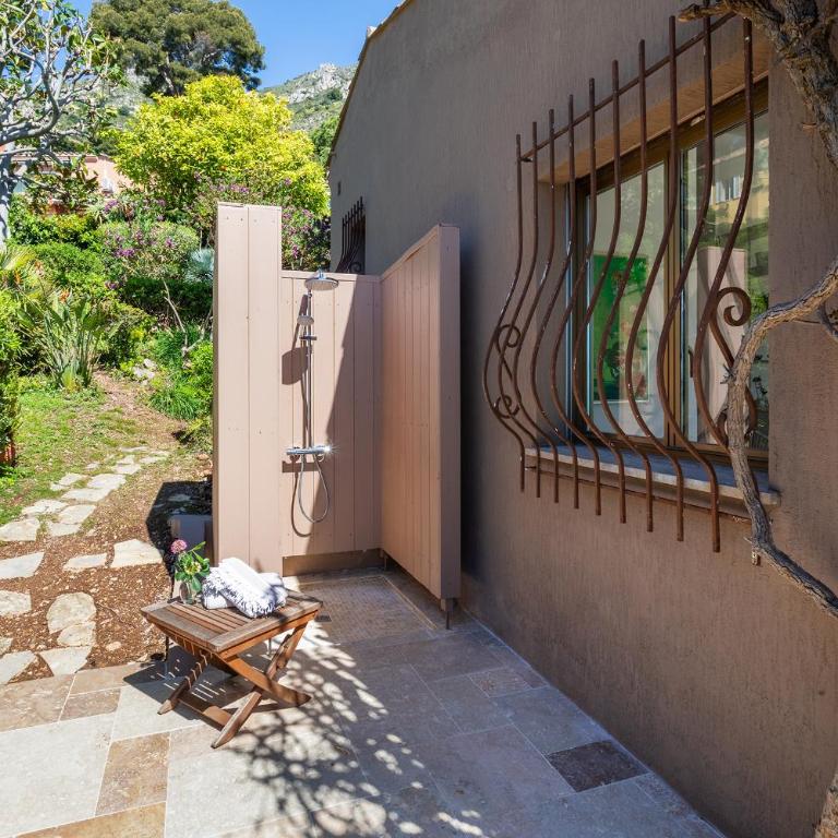 VILLA LA PETITE RESERVE VI4416 By Riviera Holiday - Villa - 42