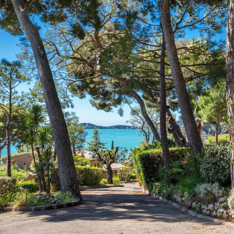 VILLA LA PETITE RESERVE VI4416 By Riviera Holiday - Villa - 44