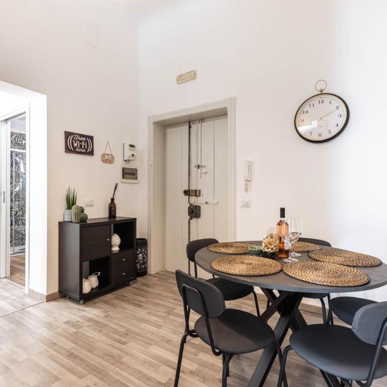 SUN HOUSE - Two-Bedroom Apartment with View - 50