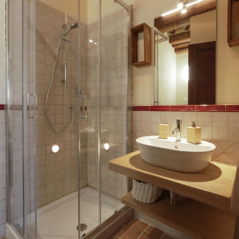 Charming House - Parking included - Duplex Apartment - 28