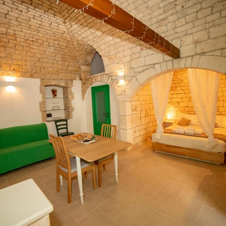 La Casetta - One-Bedroom Apartment - 11