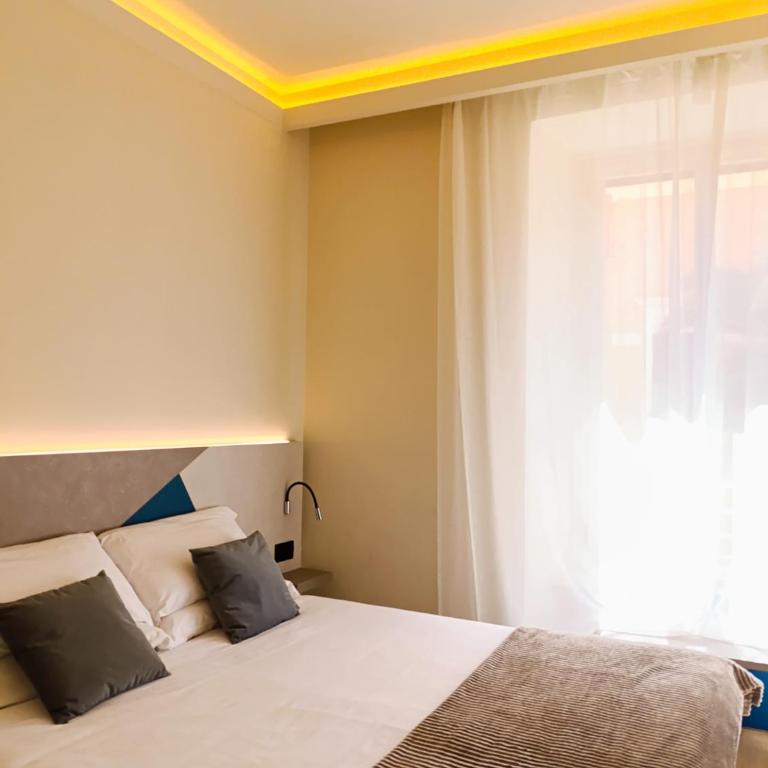 HoneyComb GuestHouse - Deluxe Double Room - 11