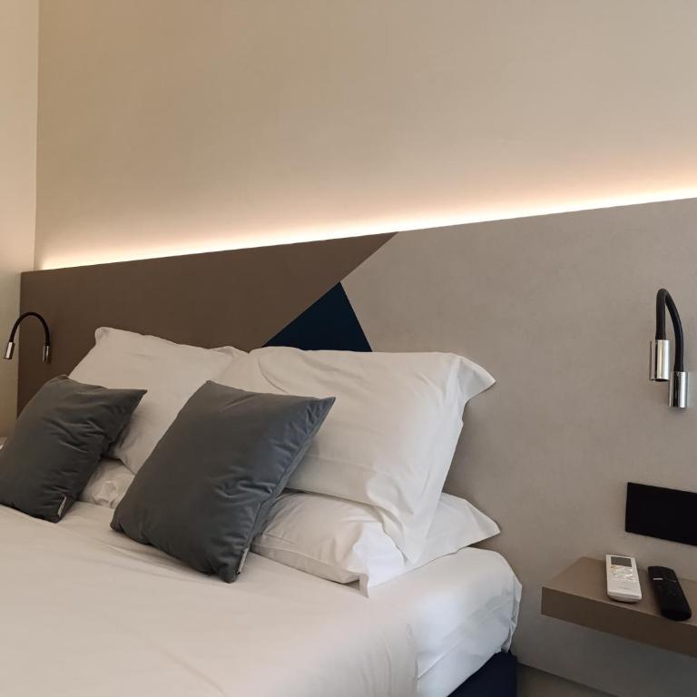 HoneyComb GuestHouse - Deluxe Double Room - 13