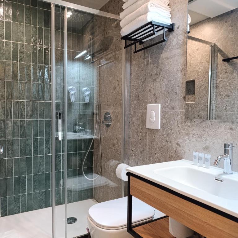 HoneyComb GuestHouse - Triple Room - 7
