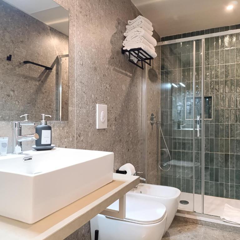 HoneyComb GuestHouse - Triple Room - 2