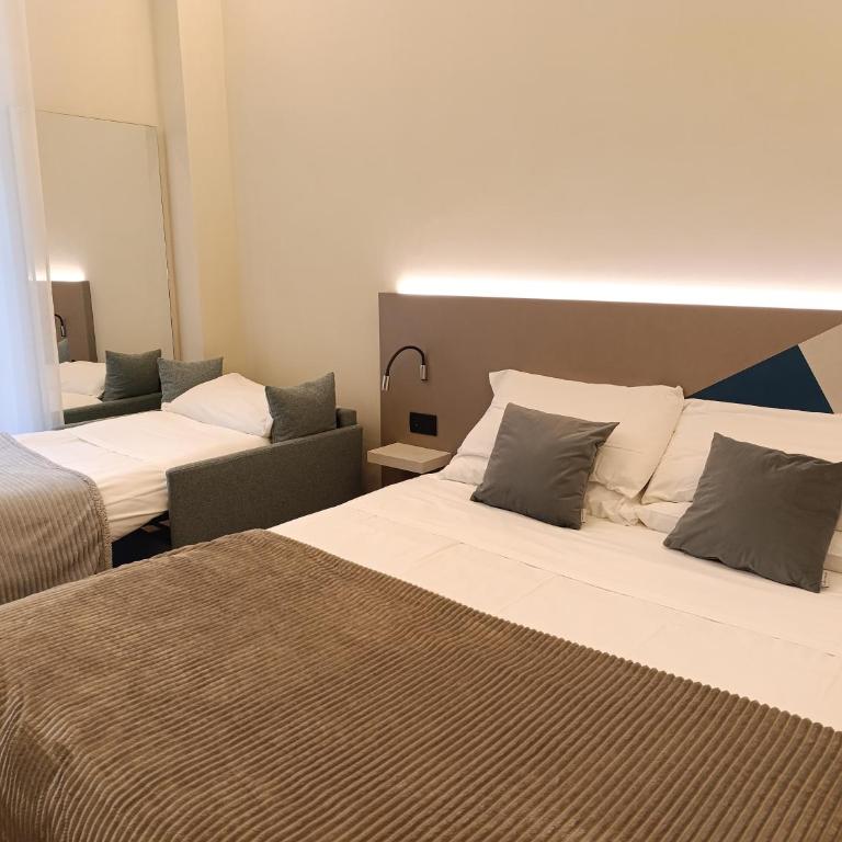 HoneyComb GuestHouse - Triple Room - 4