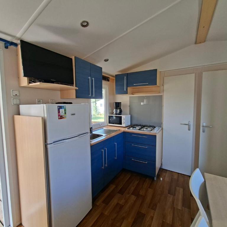 Camping La Prévoté - Mobile Home - 3