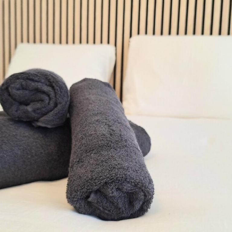 Studio Cosy et Élégant avec place privée - Apartment - 4