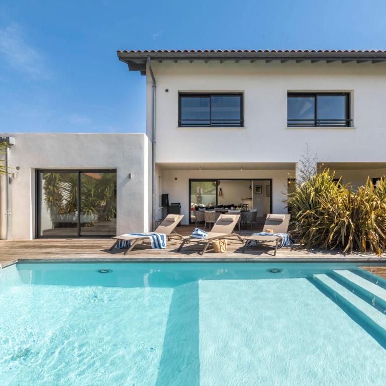 Amore - High standing contemporay villa - Villa - 1