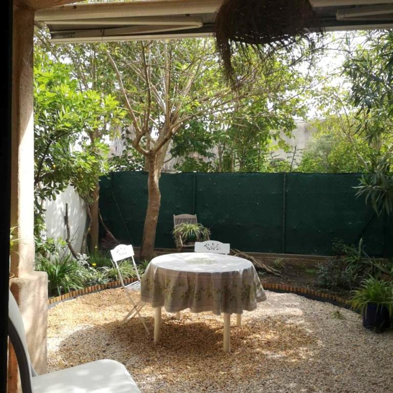Grand studio avec jardin à Saint-Aygulf - Apartamento de 1 dormitorio - 1