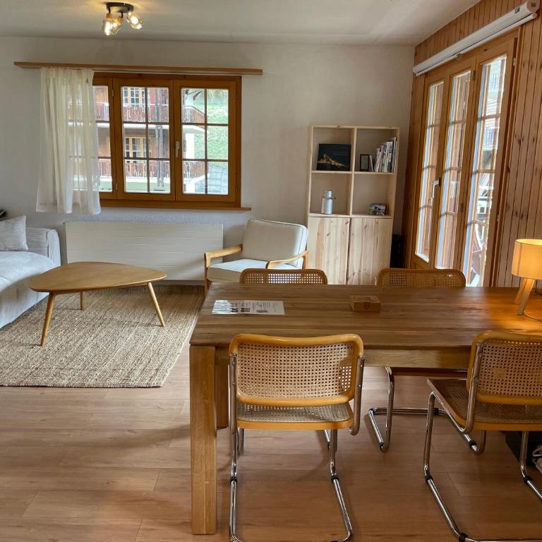 Grand appartement calme avec vue, balcon et parking couvert - One-Bedroom Apartment - 3