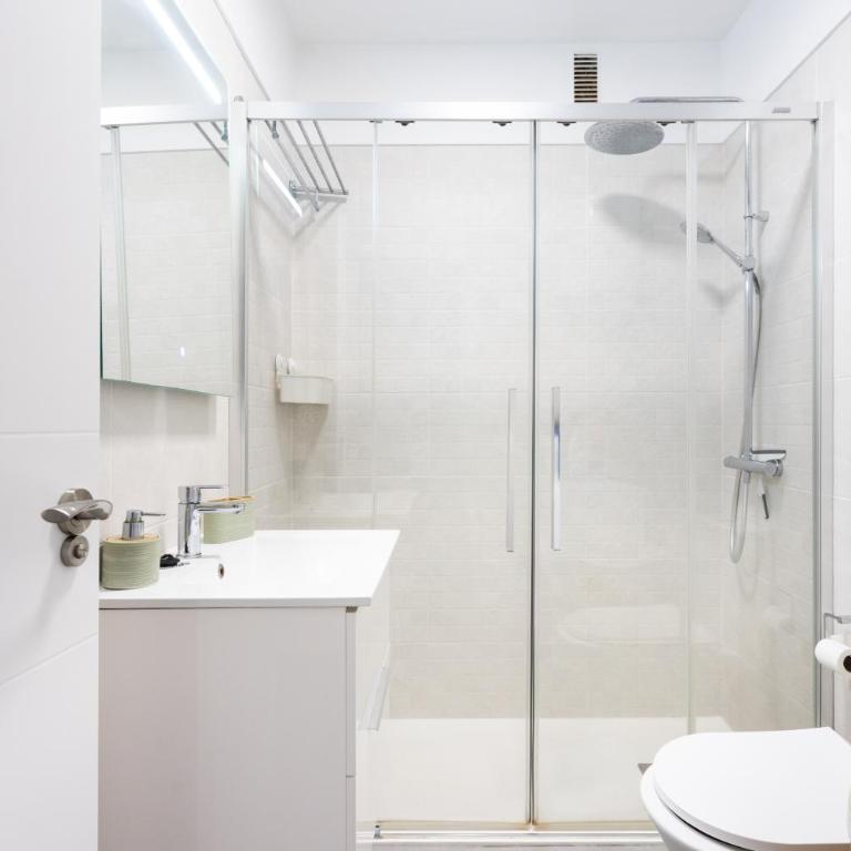 Home2Book Sunset Terrace & Pool Haven - Apartamento de 2 dormitorios - 15