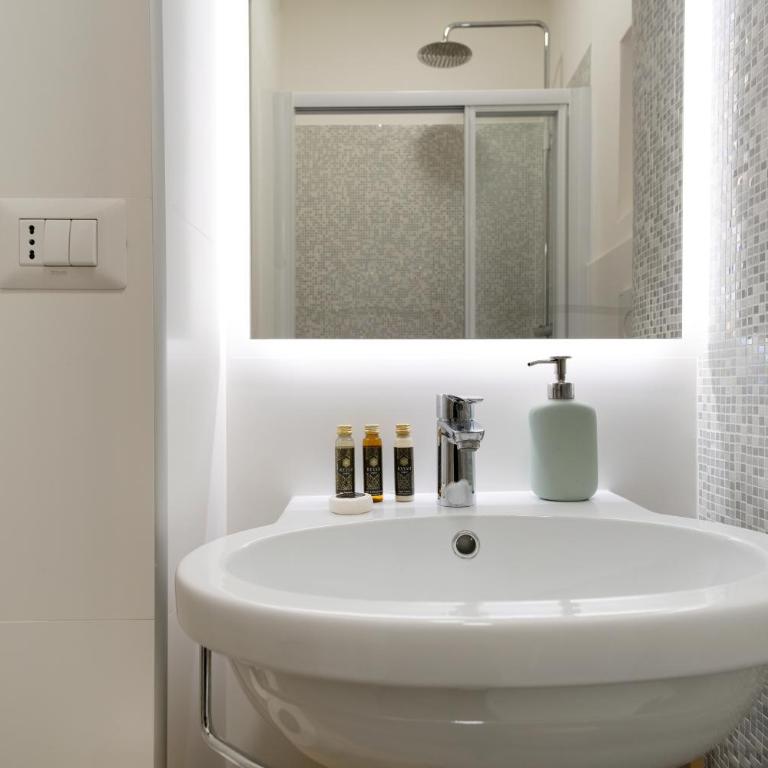 Elegantis Trastevere Modern Apartment - Comfort in Rome Most Charming District - Appartamento con 2 Camere da Letto - 17