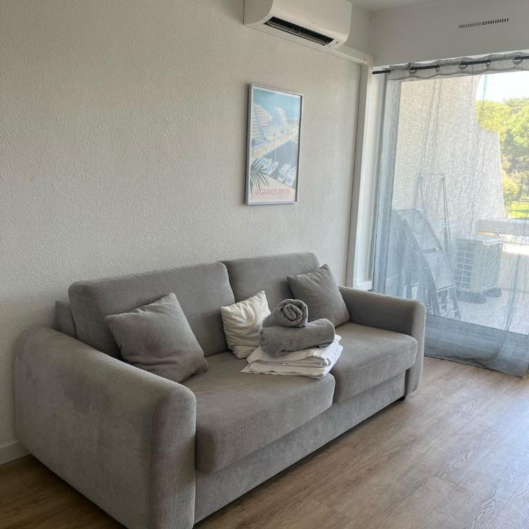 Horizon Piscine, Clim WIFI Parking Cosy 3min de l'étang top prosConciergerie - Apartment - 15