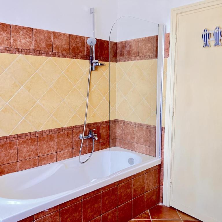 Grande appartamento con terrazza panoramica a 500mt dal mare - Appartamento - 29