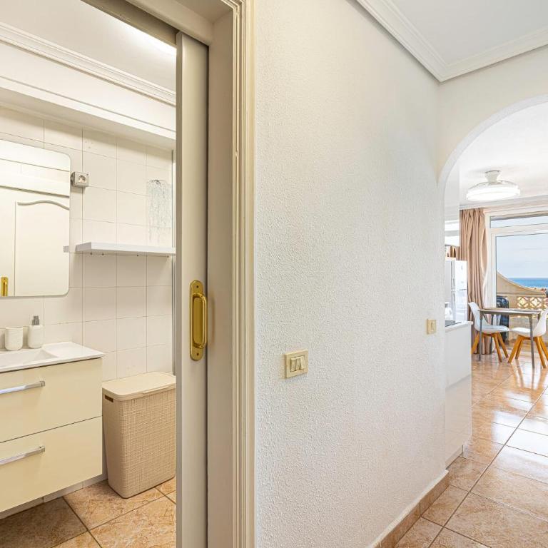 Amazing sea view apartment - One-Bedroom Apartment - 20