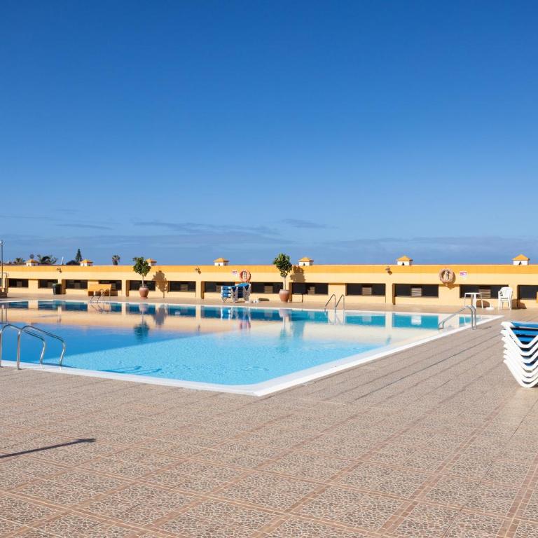 Home2Book Sunset Terrace & Pool Haven - Apartamento de 2 dormitorios - 25