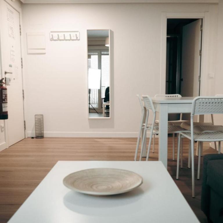 GROS ZURRIOLA BEACH WIFI TERRACE PARKING 20E night - Apartamento de 3 dormitorios - 2
